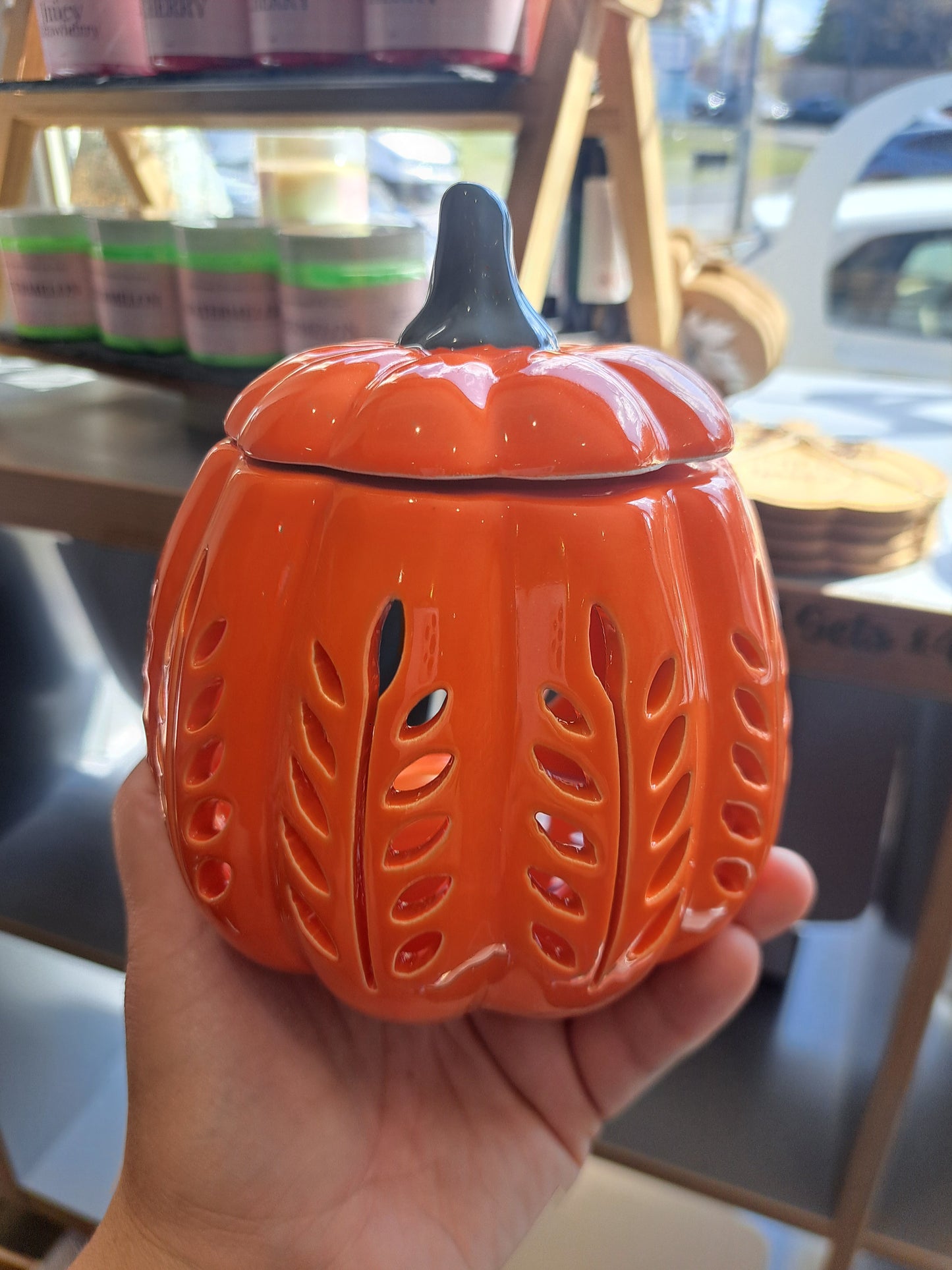 Orange pumpkin tealight burner